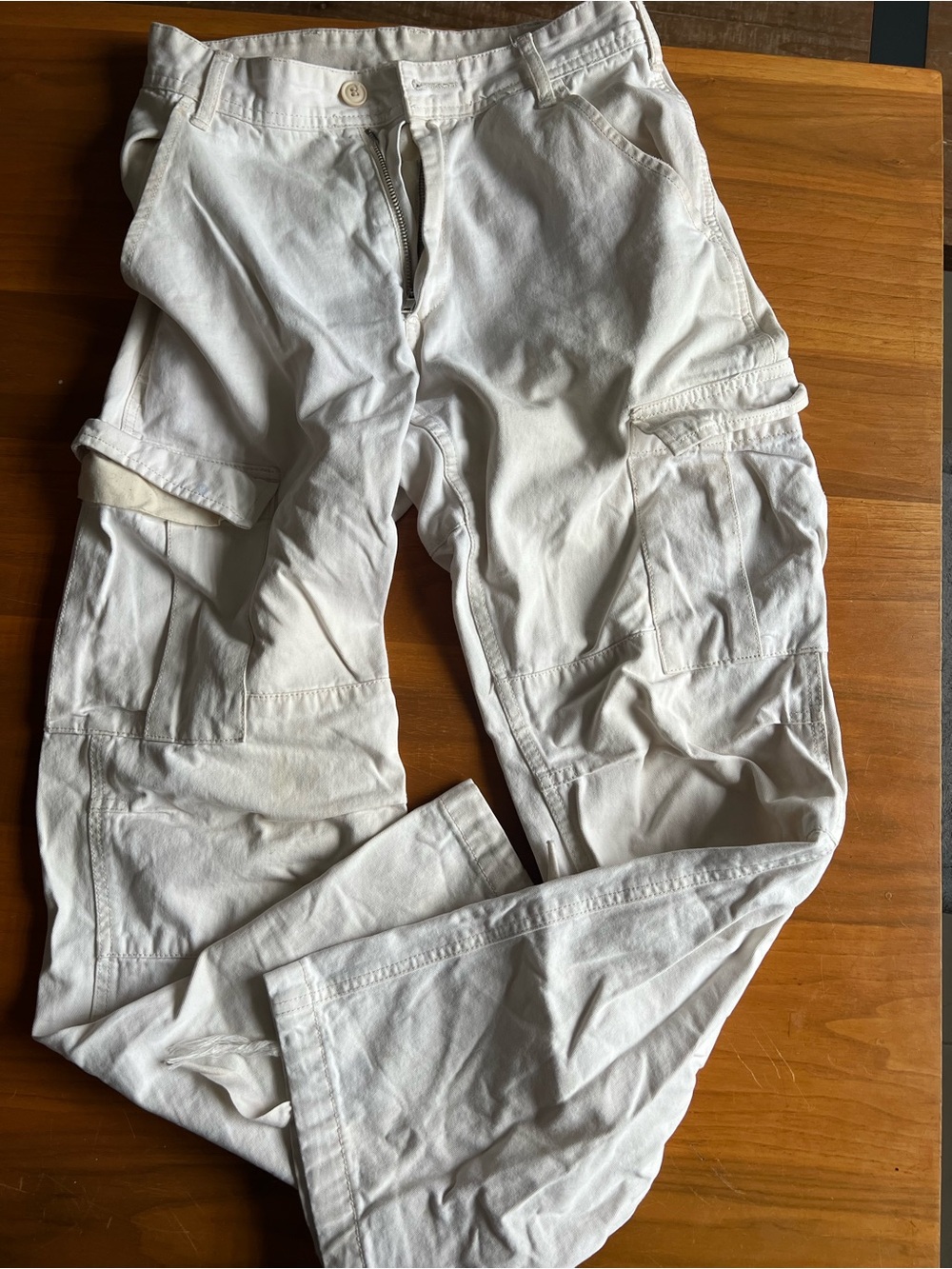 Women’s Brandy Melville Cream Cargo Pants